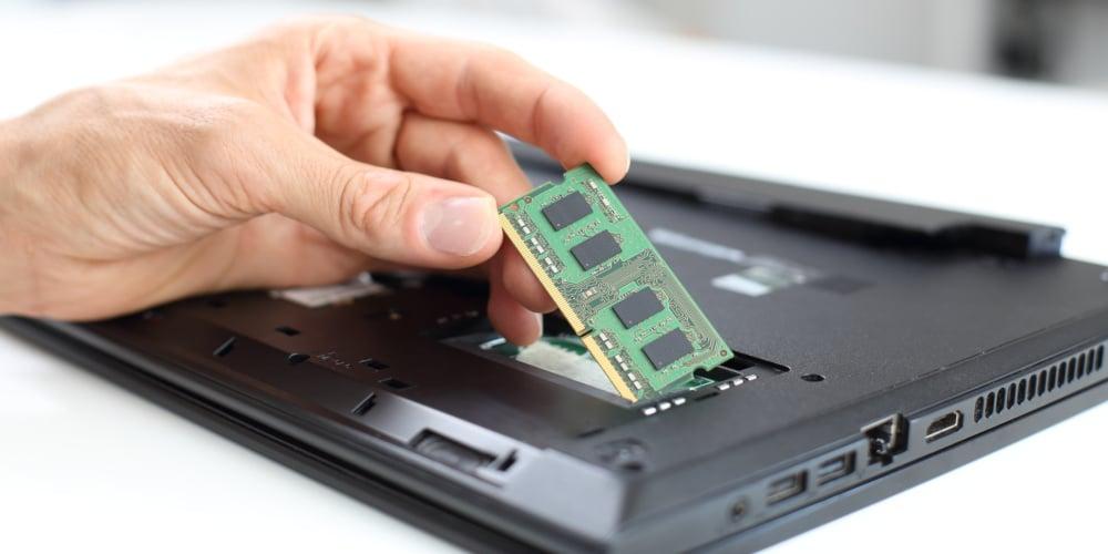 Confronto tra RAM DDR4 e DDR5 nel pc portatile