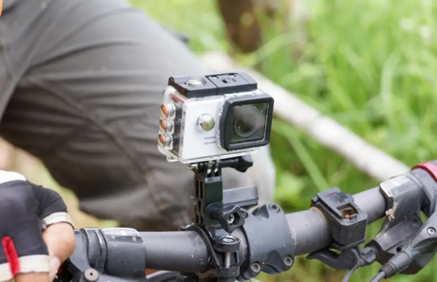 Quali sono i vantaggi di utilizzare una action cam rispetto a uno smartphone? Quali sono i vantaggi di utilizzare una action cam rispetto a uno smartphone?